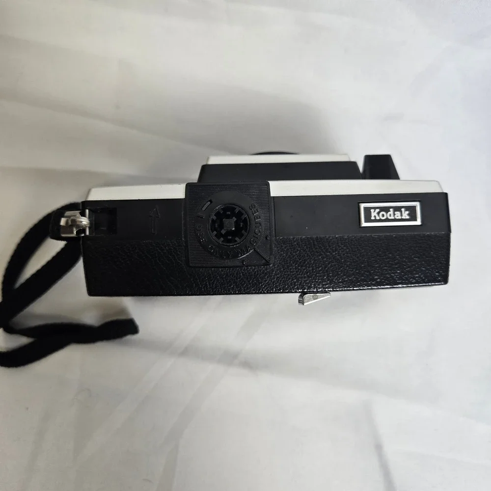 Kodak Instamatic X-15 Color Outfit Camera, Vtg 70s/80s,‎ Untested
